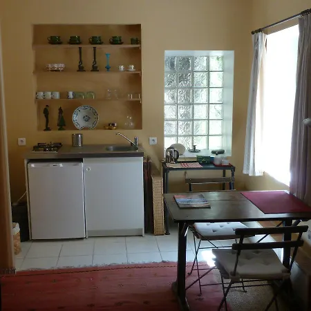 D'hotes De La Carriere Romaine Nîmes